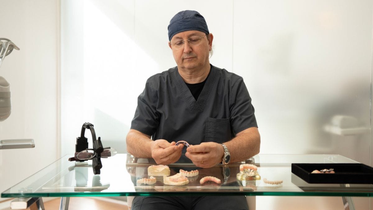 Doctor Eugenio Canepa implantólogo en Barcelona